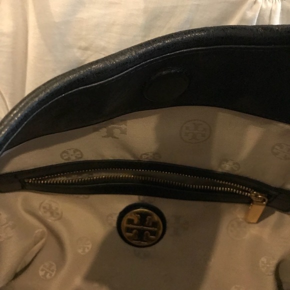 Tory Burch black leather shoulder bag - Picture 5 of 8
